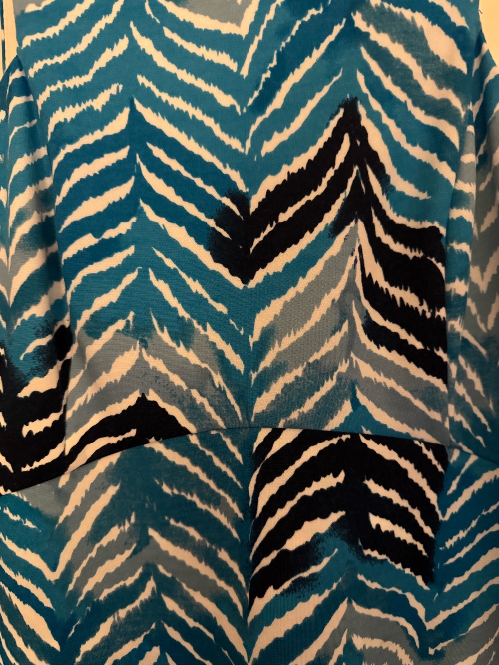 Trina Turk size 4 - Picture 2 of 3